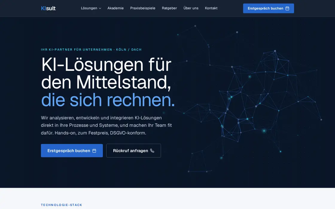 Startseite von KIsult auf einem großen Bildschirm